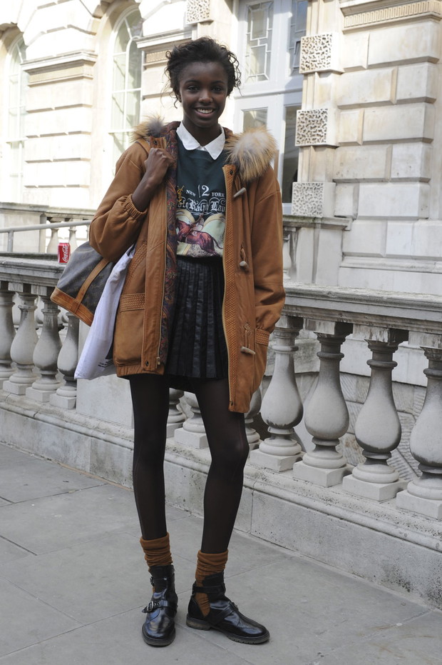 Street fashion z Londynu - modelki po godzinach