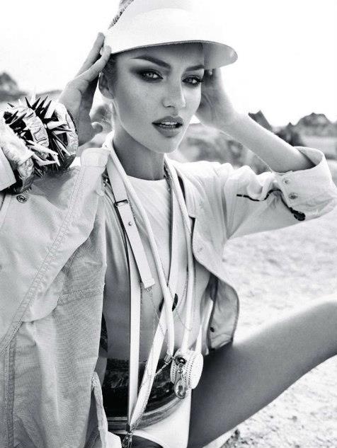 candice-swanepoel-w-futurystycznej-sesji-dla-elle-brazil4-da52339