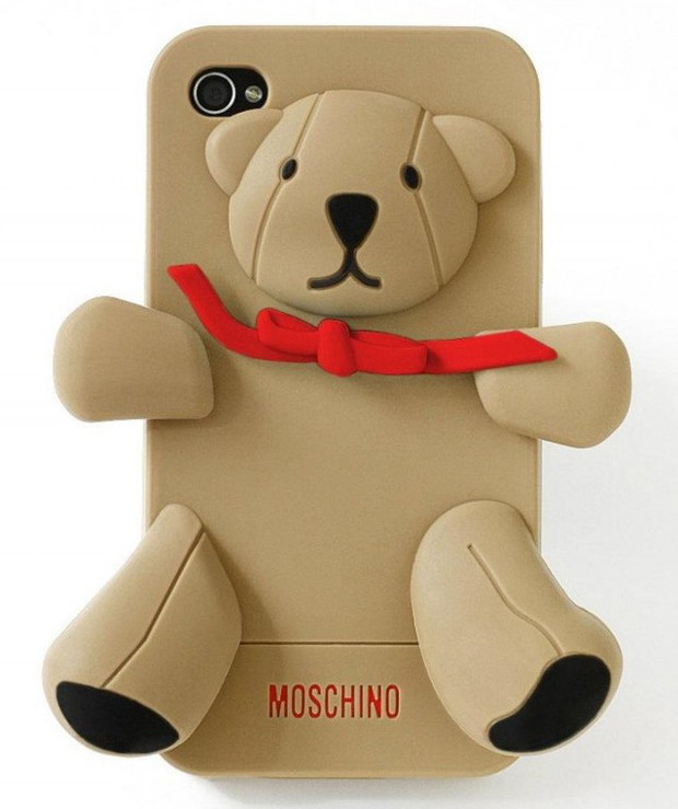 Etui Moschino na Fashion