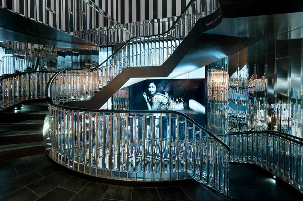 sklep-victoria-s-secret-na-new-bond-street-e669b76