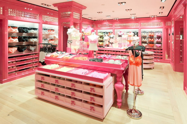 sklep-victoria-s-secret-na-new-bond-street3-7369bf2