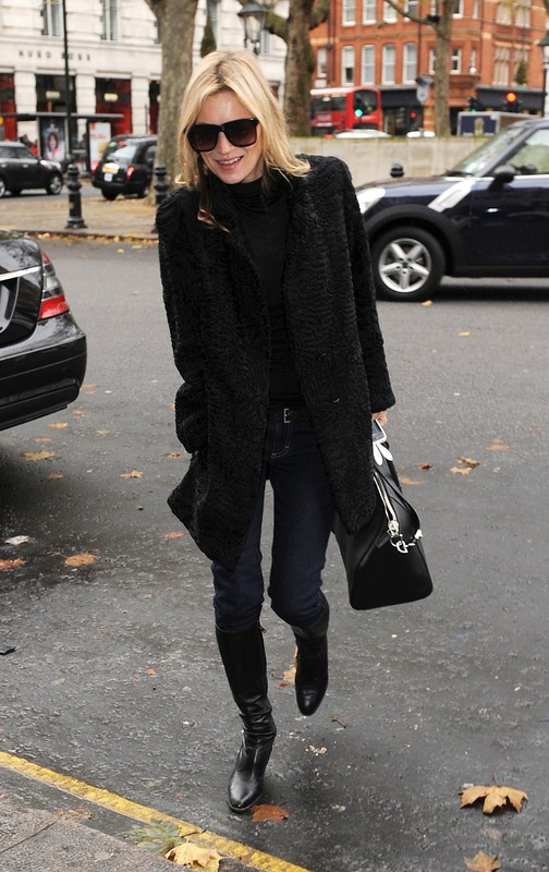 40. najlepszych stylizacji na 40.urodziny Kate Moss!