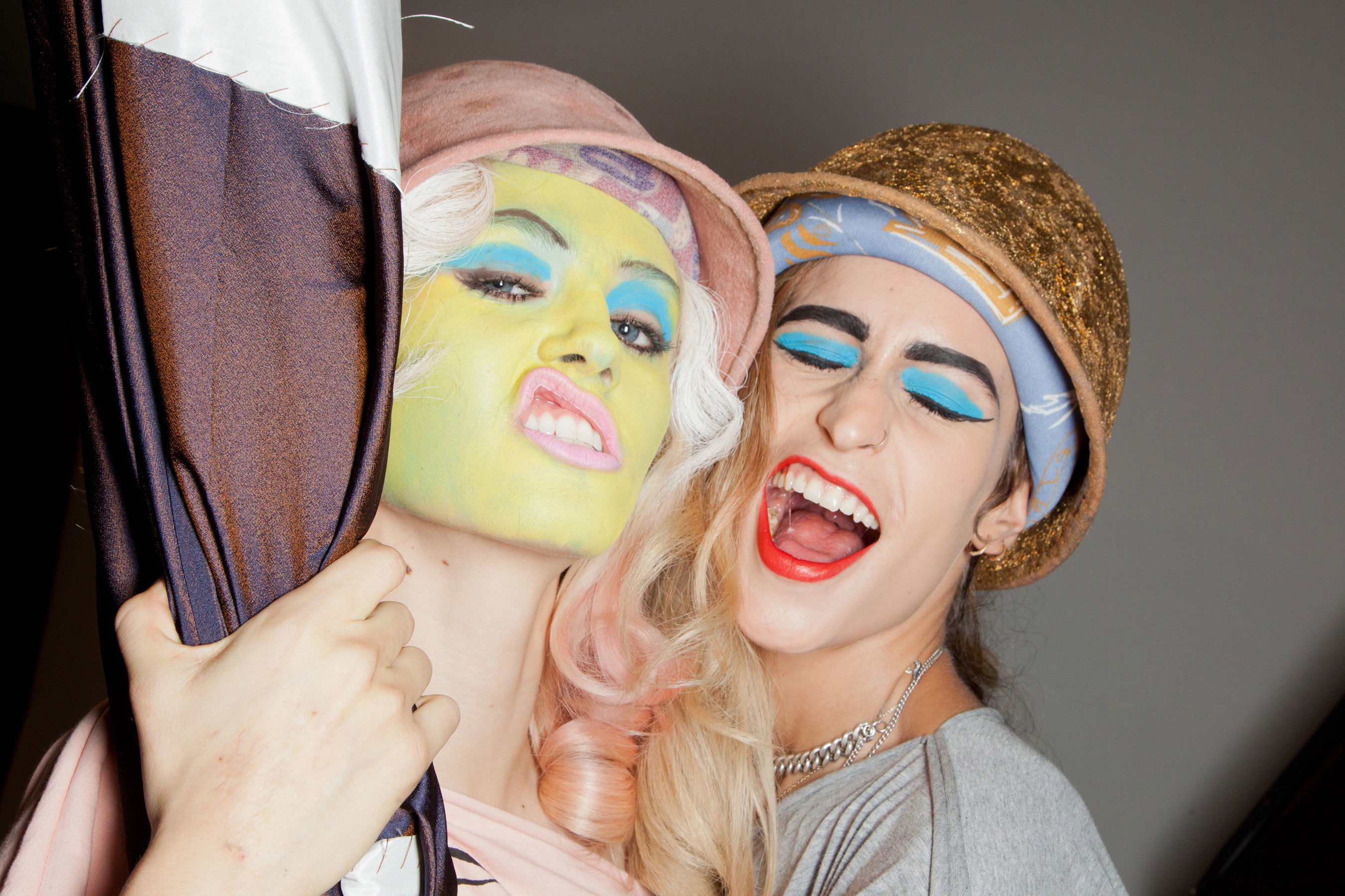 Za kulisami pokazu Vivienne Westwood wiosna-lato 2013