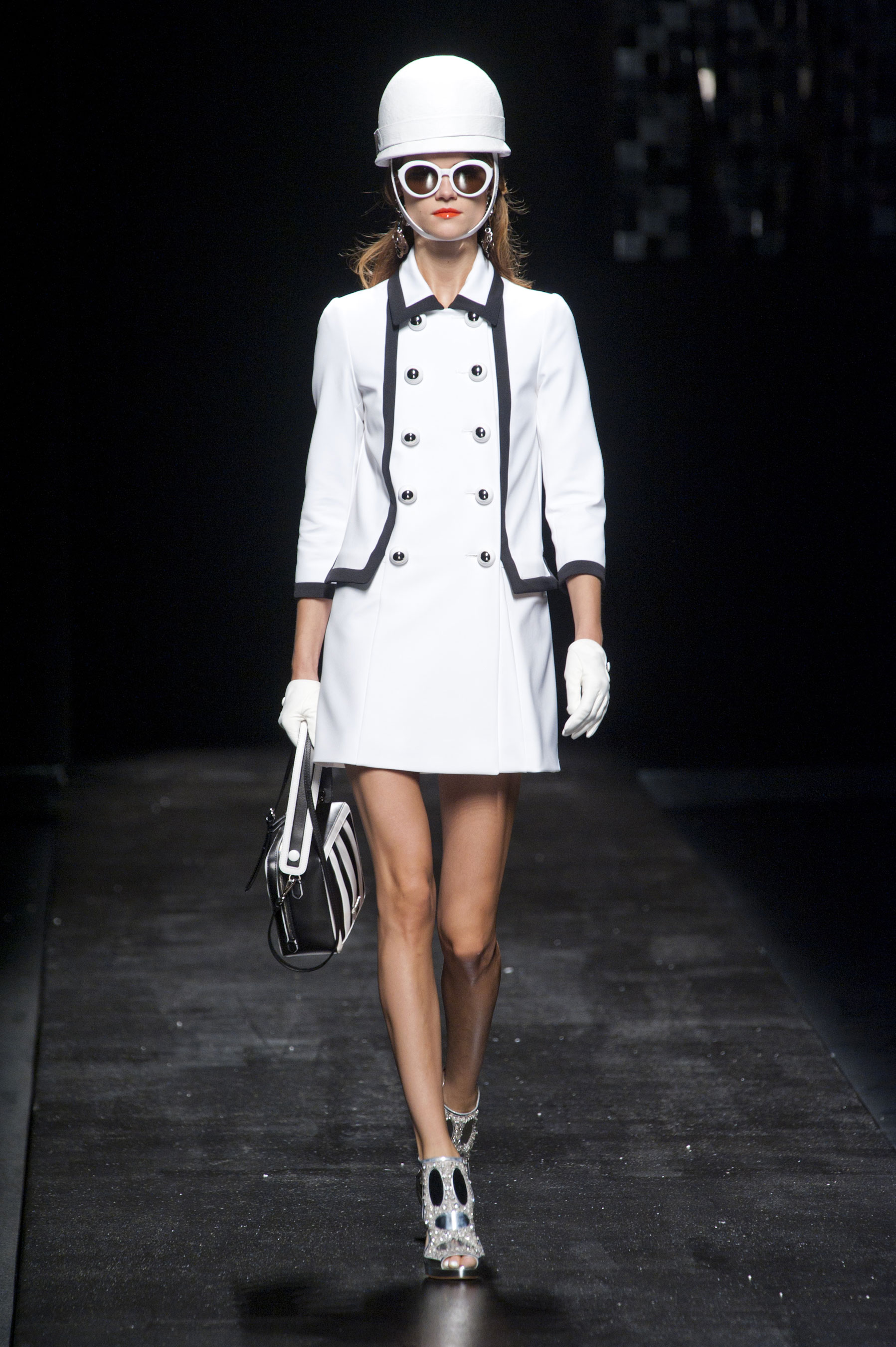Moschino wiosna-lato 2013