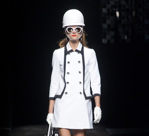 Moschino wiosna-lato 2013