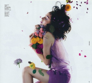 Zuzanna Bijoch w Dazed & Confused – piękne zdjęcia