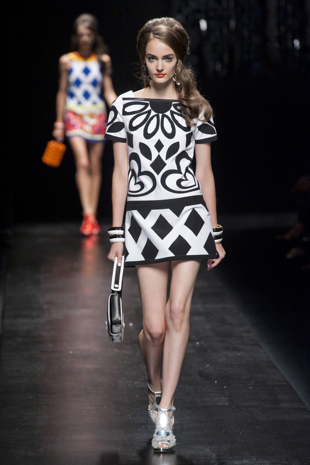 Moschino wiosna-lato 2013