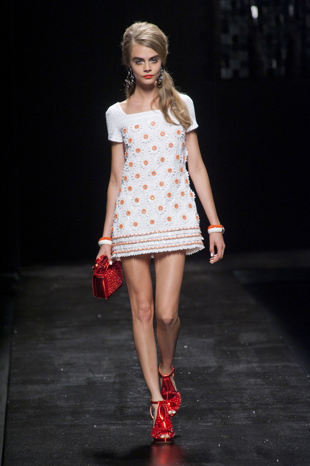 Moschino wiosna-lato 2013