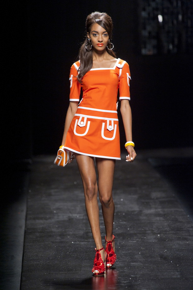 Moschino wiosna-lato 2013