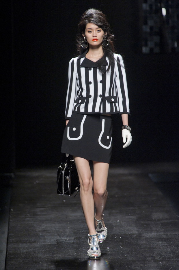 Moschino wiosna-lato 2013
