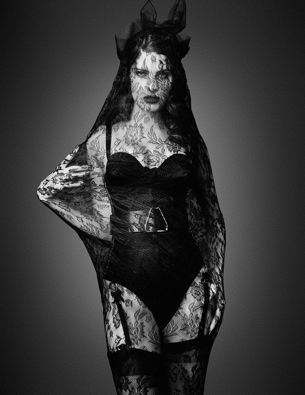 Isabeli Fontana, fot. Daniele Duella and Iango Henzi / i-D