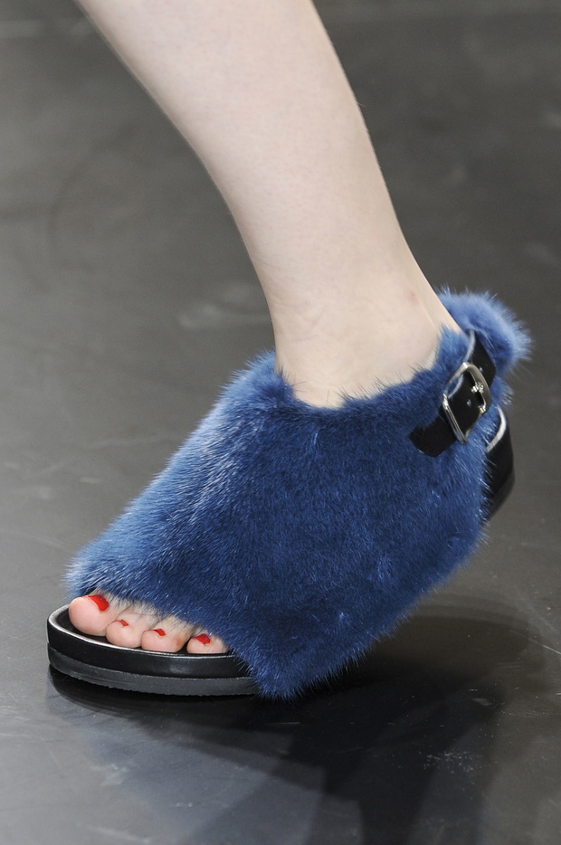 ekscentryczne-buty-z-pokazu-celine-wiosna-lato-201311-977e032