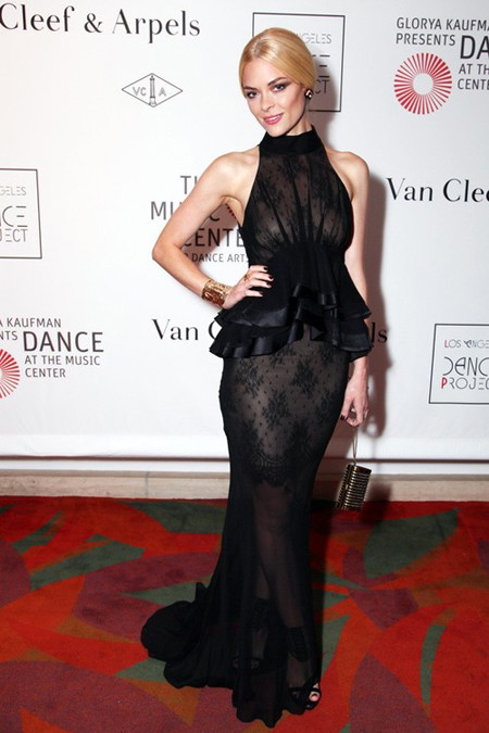 Jamie King w sukni Jason Wu na kolacji Van Cleef & Arpels w ramach LA Dance Project (fot. candybarbie.com)
