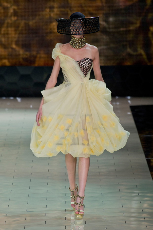 Alexander McQueen wiosna-lato 2013