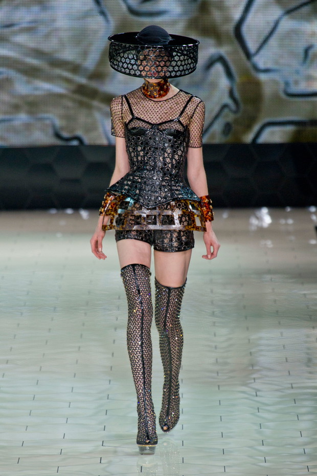 Alexander McQueen wiosna-lato 2013