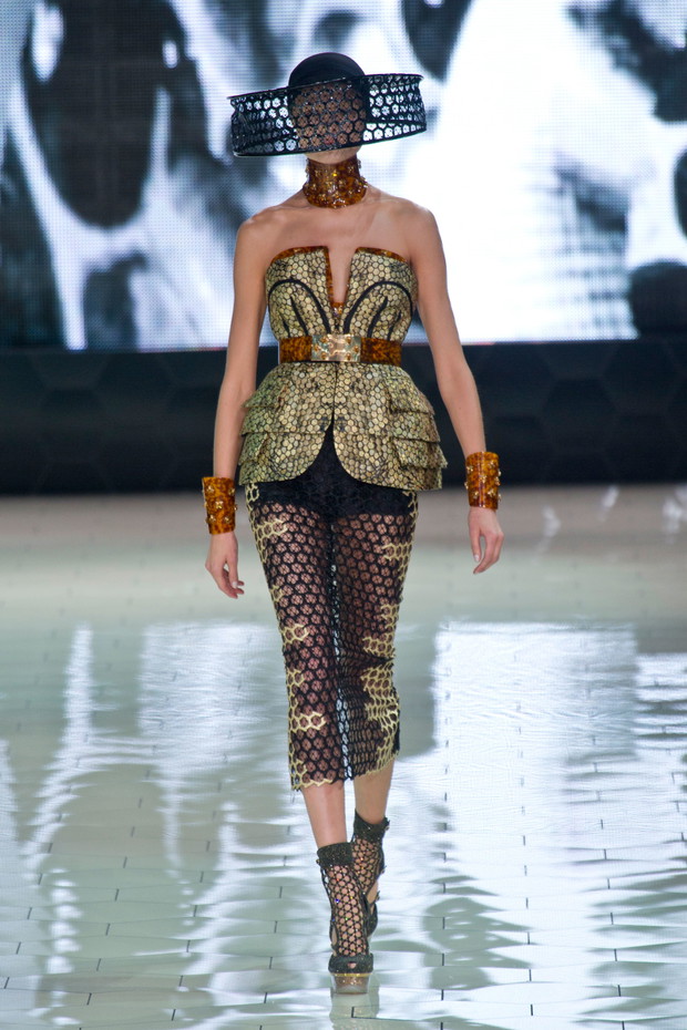 Alexander McQueen wiosna-lato 2013