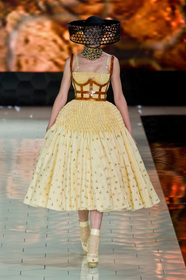Alexander McQueen wiosna-lato 2013