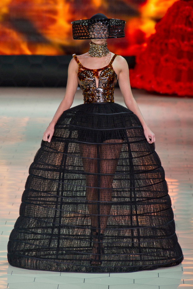 Alexander McQueen wiosna-lato 2013