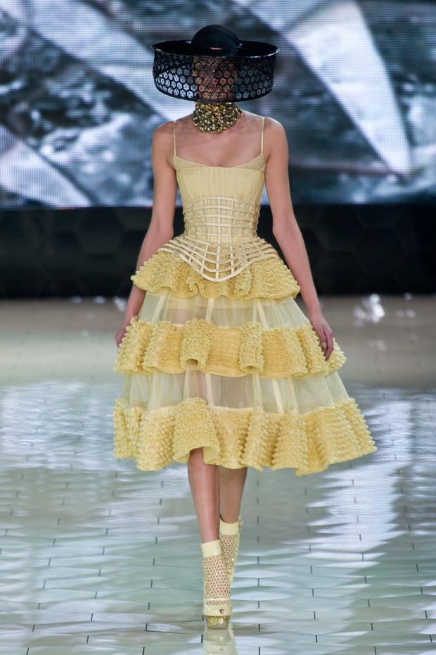Alexander McQueen wiosna-lato 2013
