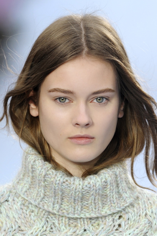 Fryzury: Chloe jesień-zima 2012/2013 / fot. Imaxtree