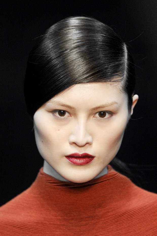 Fryzury: Guy Laroche jesień-zima 2012/2013 / fot. Imaxtree