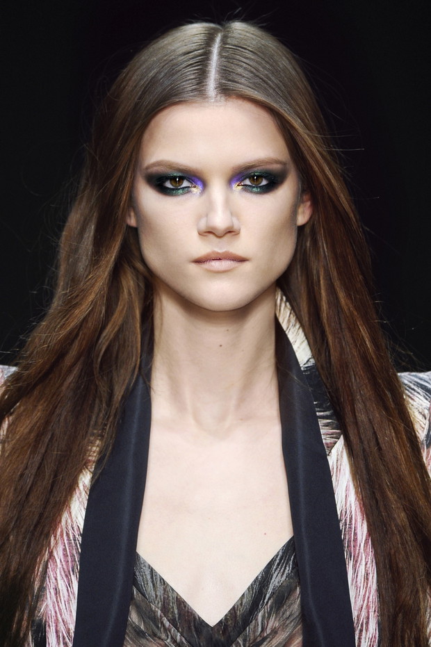 Fryzury: Roberto Cavalli jesień-zima 2012/2013 / fot. Imaxtree