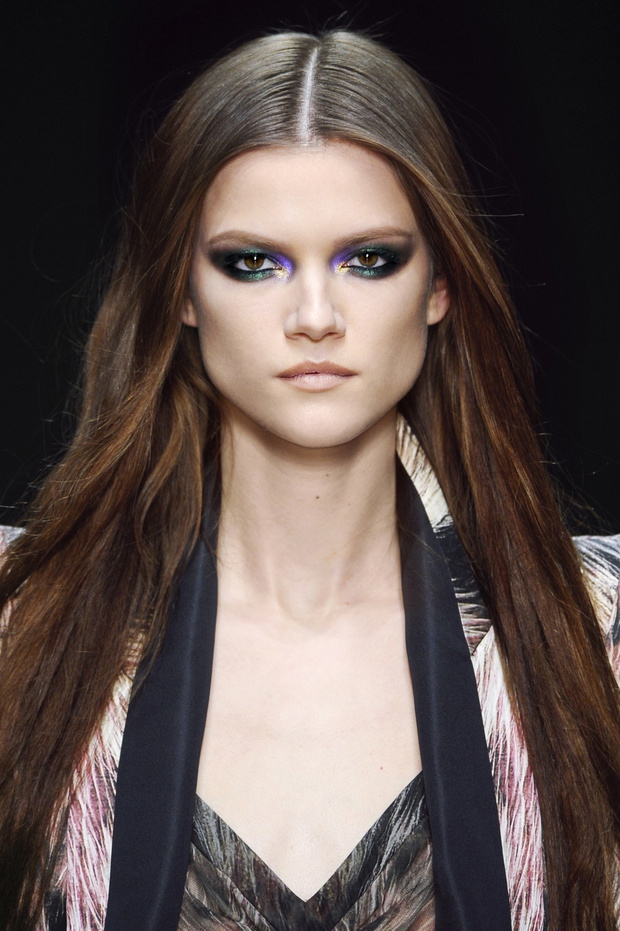 Fryzury: Roberto Cavalli jesień-zima 2012/2013 / fot. Imaxtree