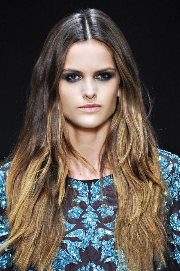Fryzury: Roberto Cavalli jesień-zima 2012/2013 / fot. Imaxtree