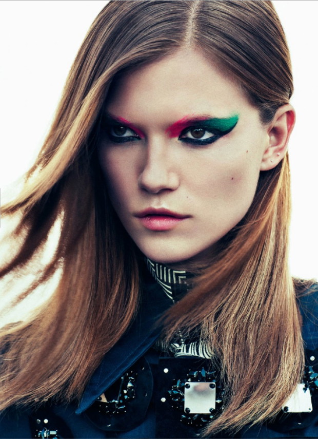 Kasia Struss w magazynie Flair