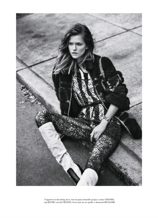 Kasia Struss w magazynie Flair