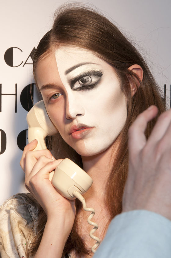 backstage-bernhard-willhelm-jesien-zima-2012-2013-fot-imaxtree2-8d6c4cd