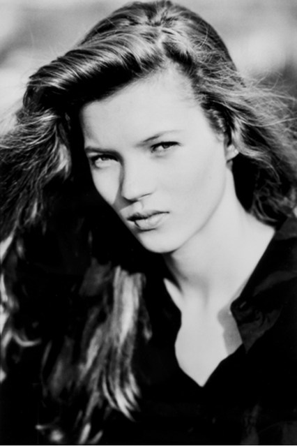 portrety-14-letniej-kate-moss-trafia-na-aukcje3-5541fd8