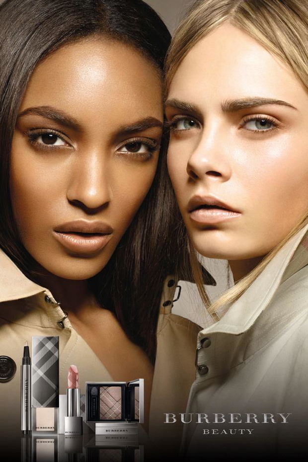 jourdan-dunn-i-cara-delevingne-reklamuja-burberry-3ca1289