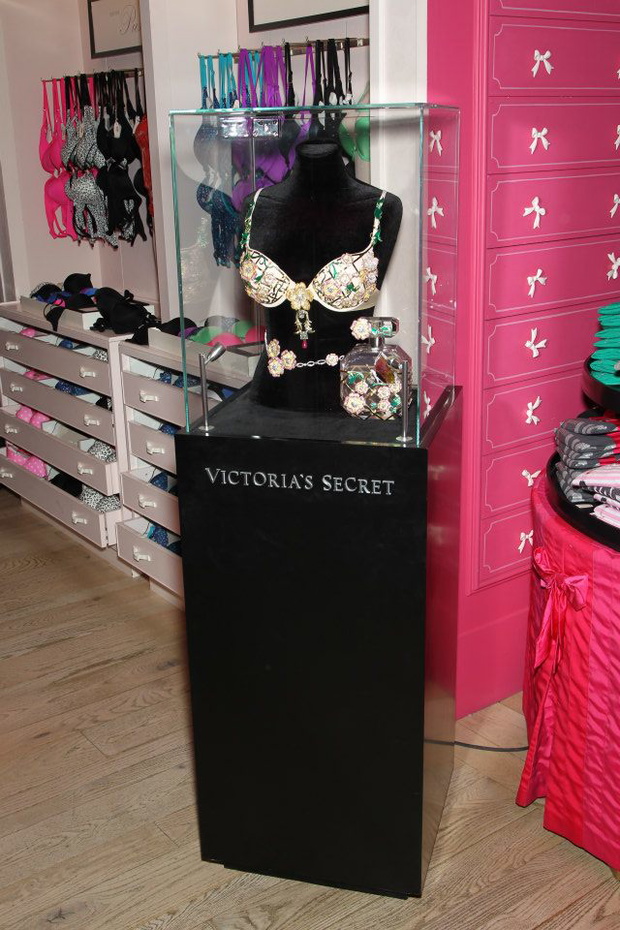 juz-dzis-pokaz-victoria-s-secret2-98e8838