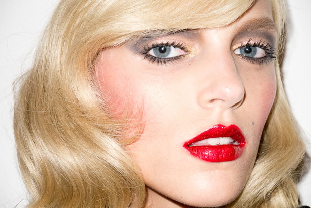 anja-rubik-backstage-sesji-dla-terry-ego-richardsona7-92ae204