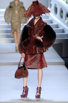 raf-simons-krytykuje-styl-galliano4-4f8799c