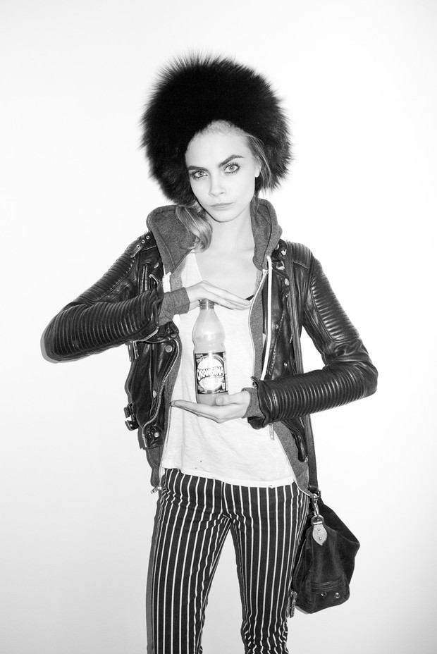 Cara Delevingne pozuje w studiu Terry