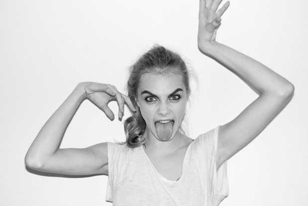 Cara Delevingne pozuje w studiu Terry
