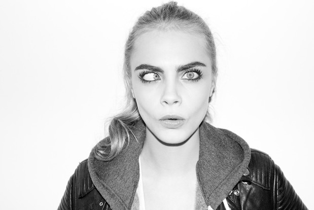 Cara Delevingne pozuje w studiu Terry