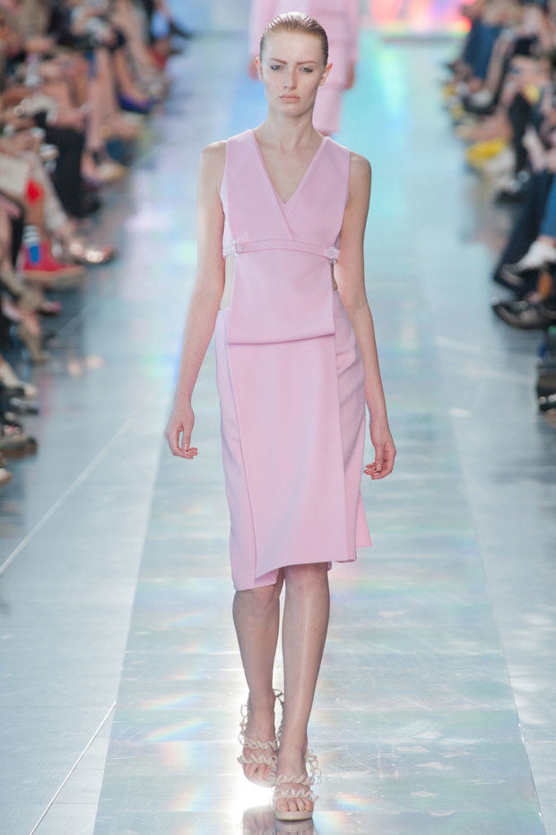 balenciaga-wybiera-christophera-kane-a9-fa7a827