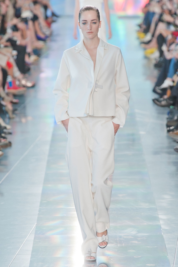balenciaga-wybiera-christophera-kane-a7-9d27aa3