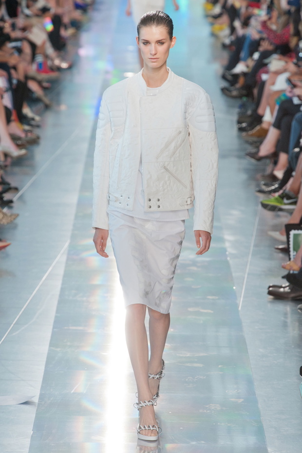 balenciaga-wybiera-christophera-kane-a2-08645db
