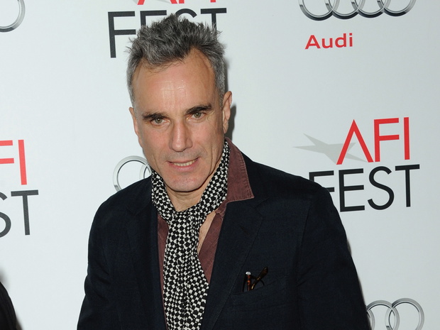 Daniel Day Lewis jest murowanym zwięzcą przyszłorocznych Oscarów (fot. Cover Media)