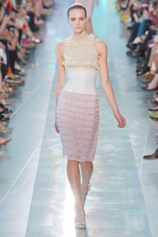 balenciaga-wybiera-christophera-kane-a11-c3132f8
