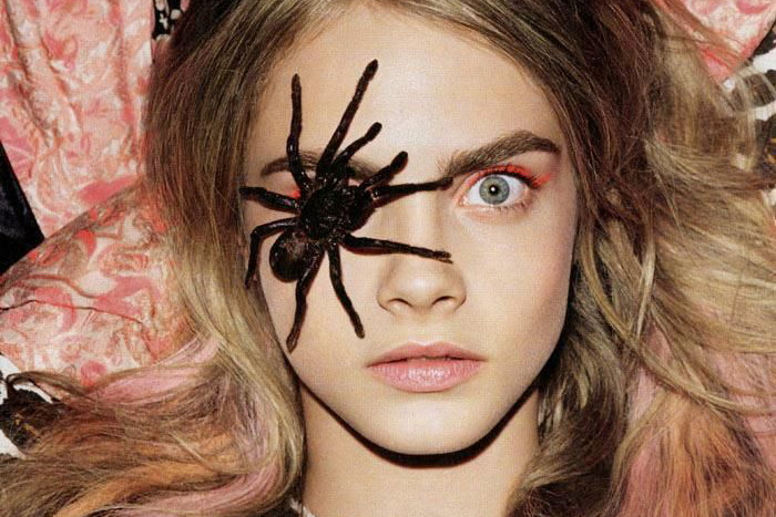 Cara Delevingne w zoo: świetne zdjęcia w i-D