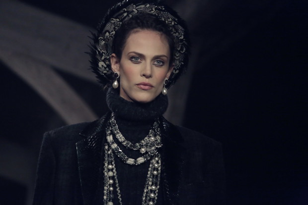 Notes ELLE.pl - Chanel Paris-Édimbourg