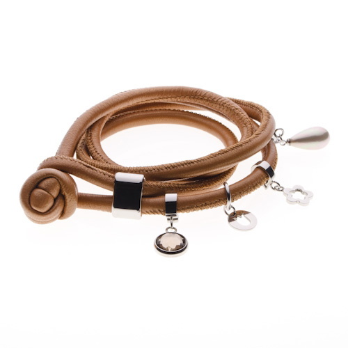 prezenty-pod-choinke-z-shwrm6-5b689f2