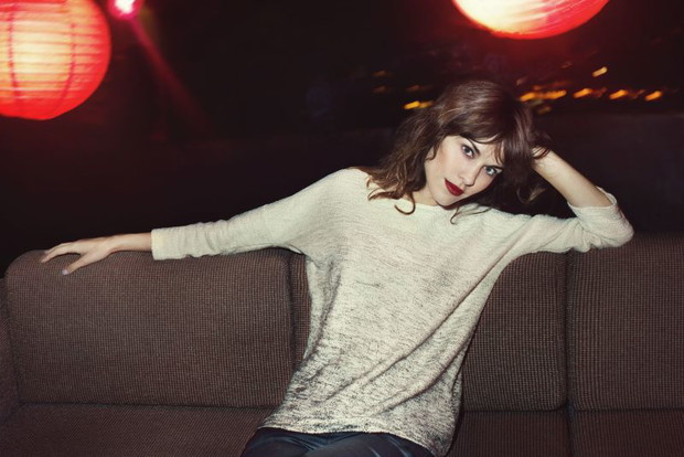 Alexa Chung promuje karnawałową kolekcję Vero Moda