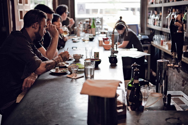Japoński bar z przekąskami Izakaya Ten, 207 10th Avenue. Fot: Deniz Ozgun