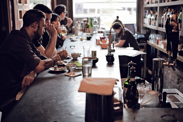 Japoński bar z przekąskami Izakaya Ten, 207 10th Avenue. Fot: Deniz Ozgun